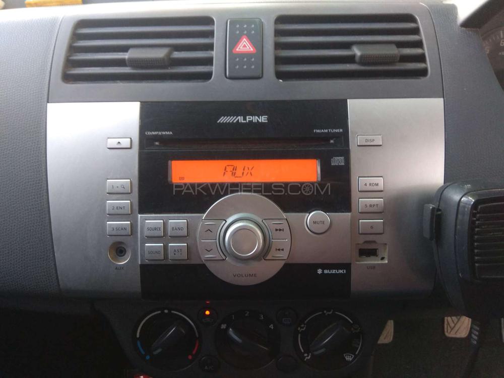 Suzuki Swift 2017 for Sale in Karachi Suzuki Swift 2017 for Sale in Karachi Image-4