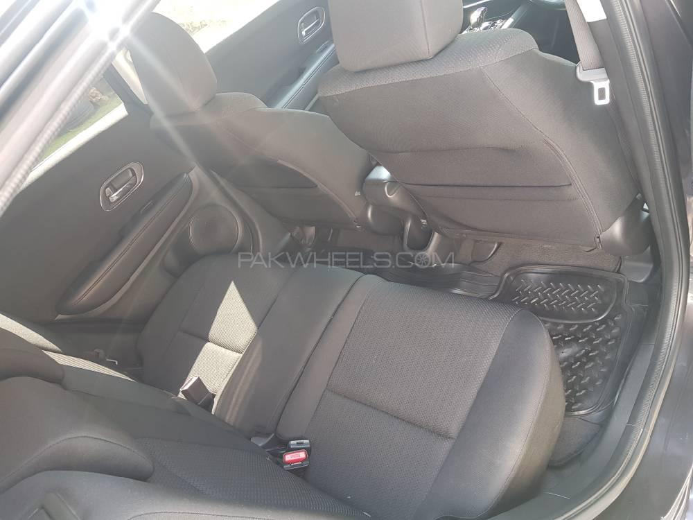 Honda Vezel 2014 for Sale in Lahore Honda Vezel 2014 for Sale in Lahore Image-7