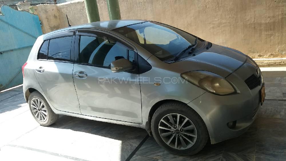 Toyota Vitz 2006 for Sale in Dera ismail khan Image-1