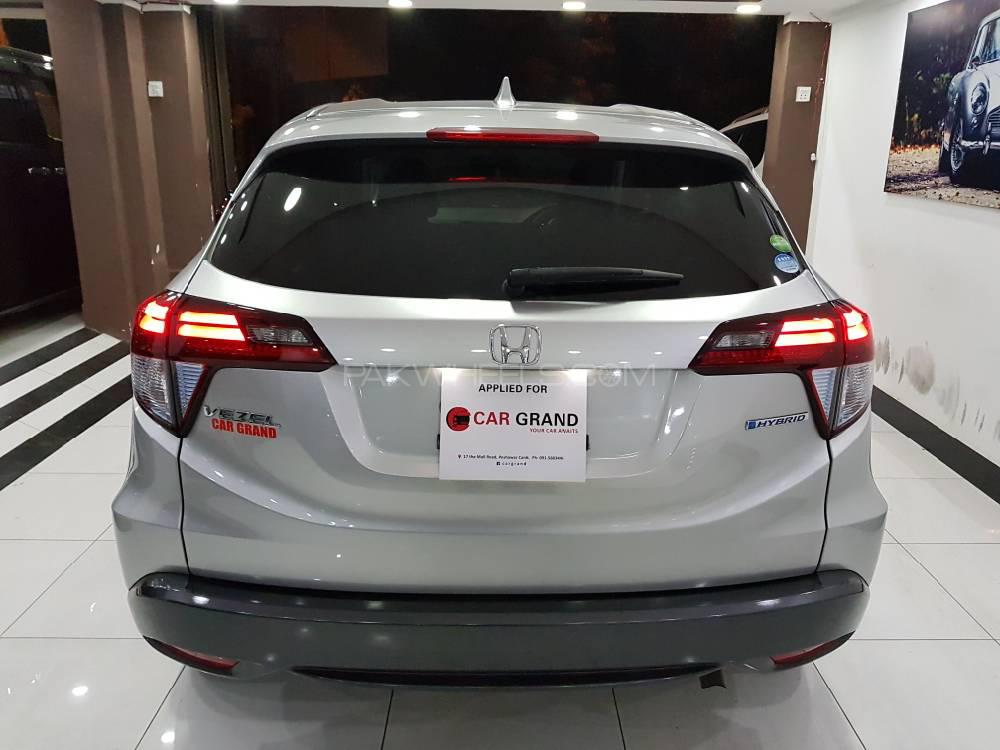 Honda Vezel 2014 for Sale in Peshawar Honda Vezel 2014 for Sale in Peshawar Image-10