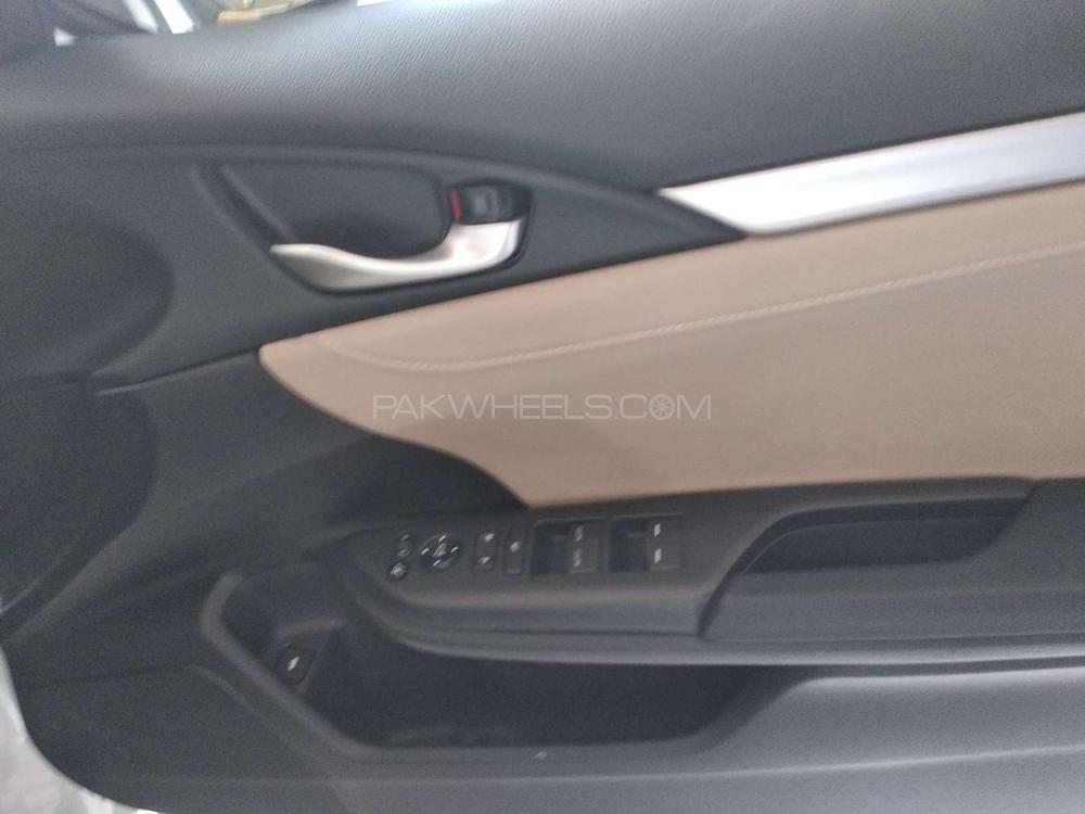 Honda Civic 2018 for Sale in Lahore Honda Civic 2018 for Sale in Lahore Image-6