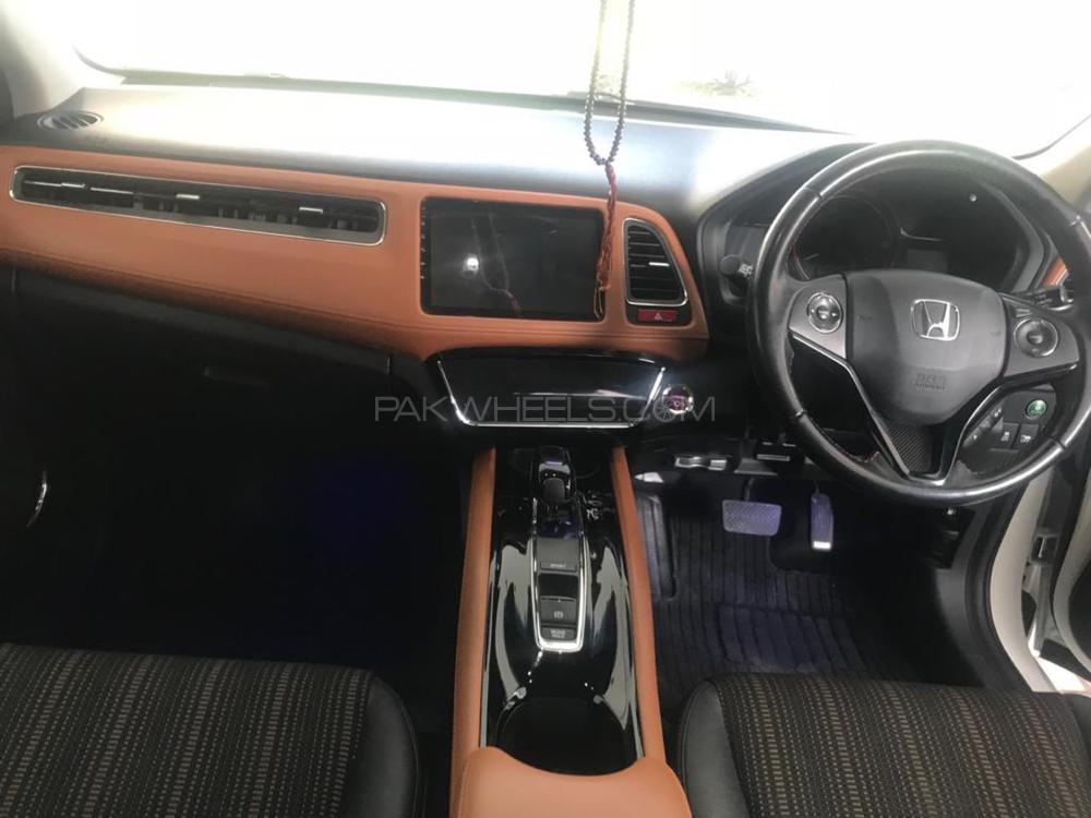 Honda Vezel 2015 for Sale in Islamabad Honda Vezel 2015 for Sale in Islamabad Image-8