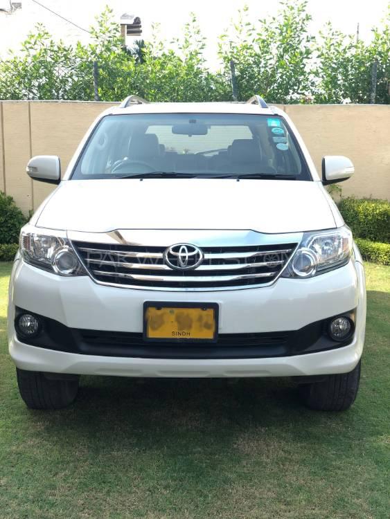 Toyota Fortuner 2014 for Sale in Karachi Toyota Fortuner 2014 for Sale in Karachi Image-2