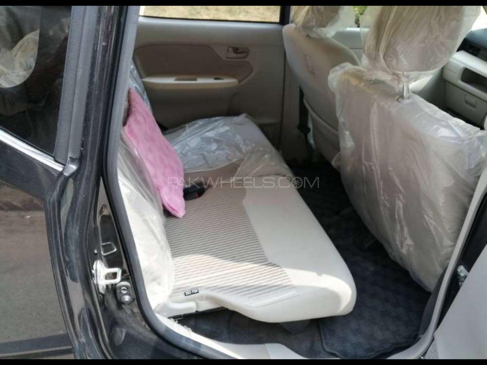 Daihatsu Move 2016 for Sale in Peshawar Daihatsu Move 2016 for Sale in Peshawar Image-9