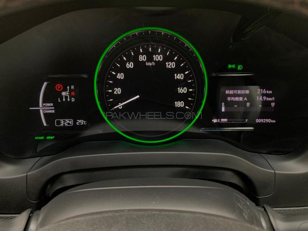 Honda Vezel 2018 for Sale in Lahore Honda Vezel 2018 for Sale in Lahore Image-13