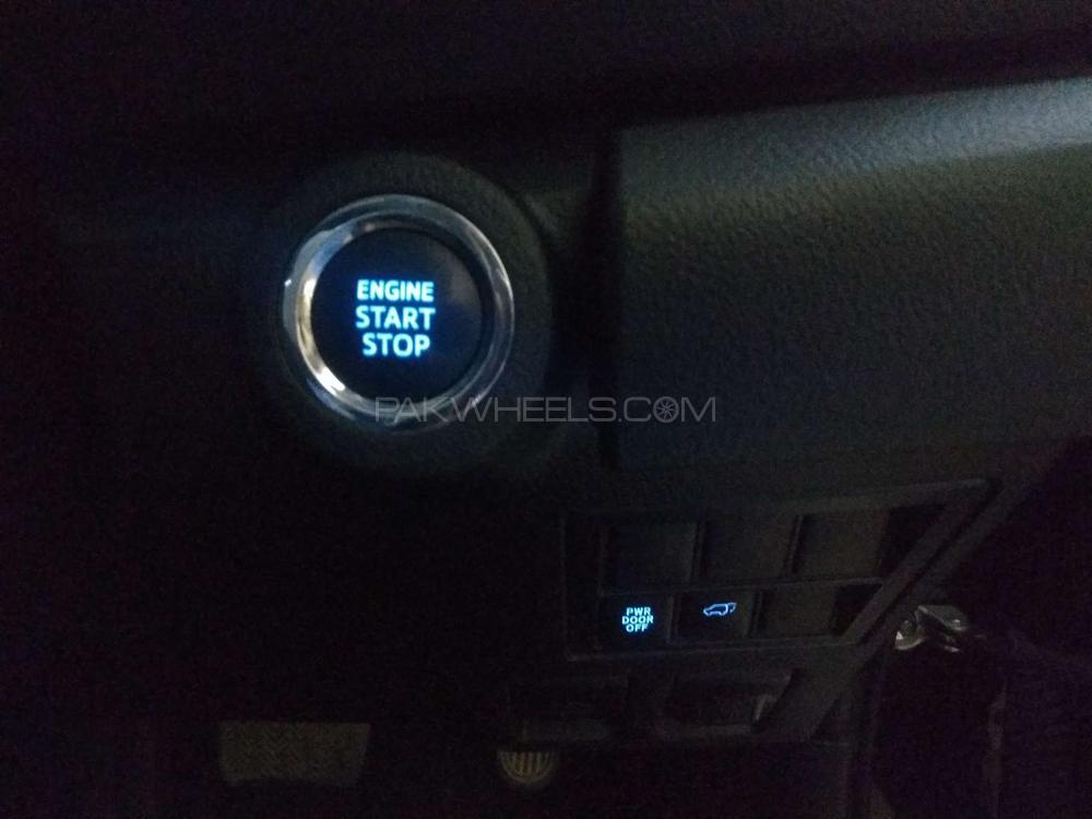 Toyota Fortuner 2018 for Sale in Karachi Toyota Fortuner 2018 for Sale in Karachi Image-9