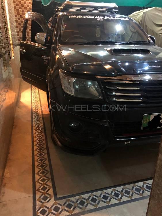 ٹویوٹا ہائیلکس 2012 for Sale in لاہور ٹویوٹا ہائیلکس 2012 for Sale in لاہور Image-7