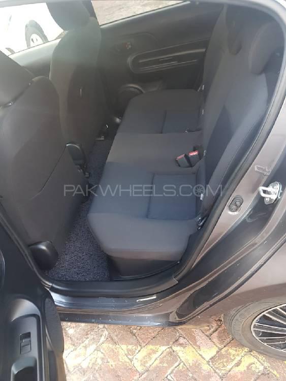 Toyota Aqua 2016 for Sale in Lahore Toyota Aqua 2016 for Sale in Lahore Image-10