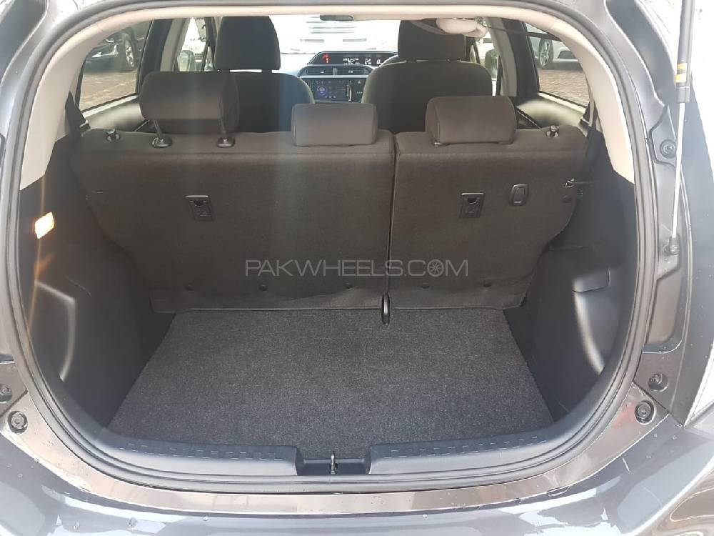 Toyota Aqua 2016 for Sale in Lahore Toyota Aqua 2016 for Sale in Lahore Image-11