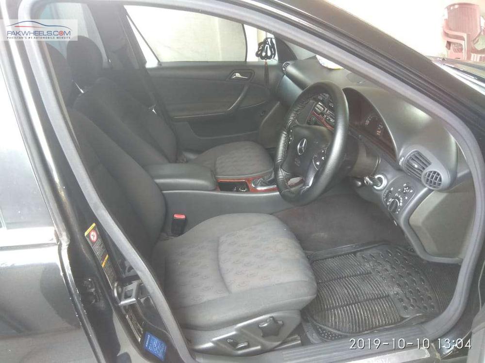 Mercedes Benz C Class 2004 for Sale in Lahore Mercedes Benz C Class 2004 for Sale in Lahore Image-9