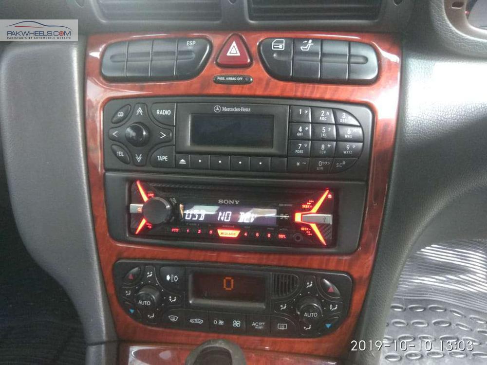 Mercedes Benz C Class 2004 for Sale in Lahore Mercedes Benz C Class 2004 for Sale in Lahore Image-12