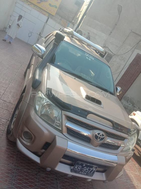 Toyota Hilux 2007 for Sale in Multan Image-1
