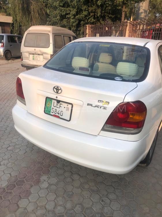 Toyota Platz 2005 for Sale in Lahore Image-1