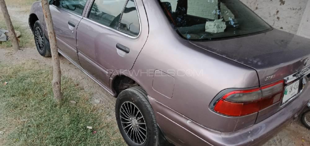 Nissan Sunny 2002 for Sale in Peshawar Image-1