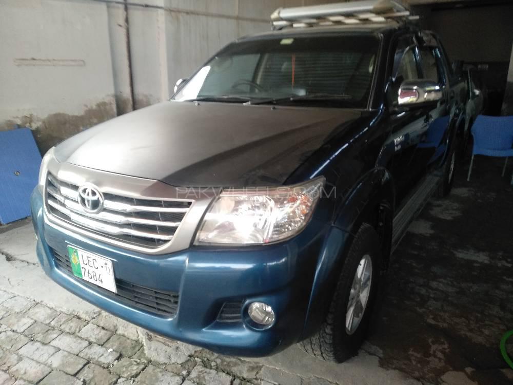 Toyota Hilux 2012 for Sale in Bahawalpur Toyota Hilux 2012 for Sale in Bahawalpur Image-3