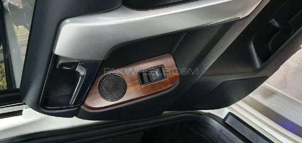 Toyota Prado 2014 for Sale in Lahore Toyota Prado 2014 for Sale in Lahore Image-9