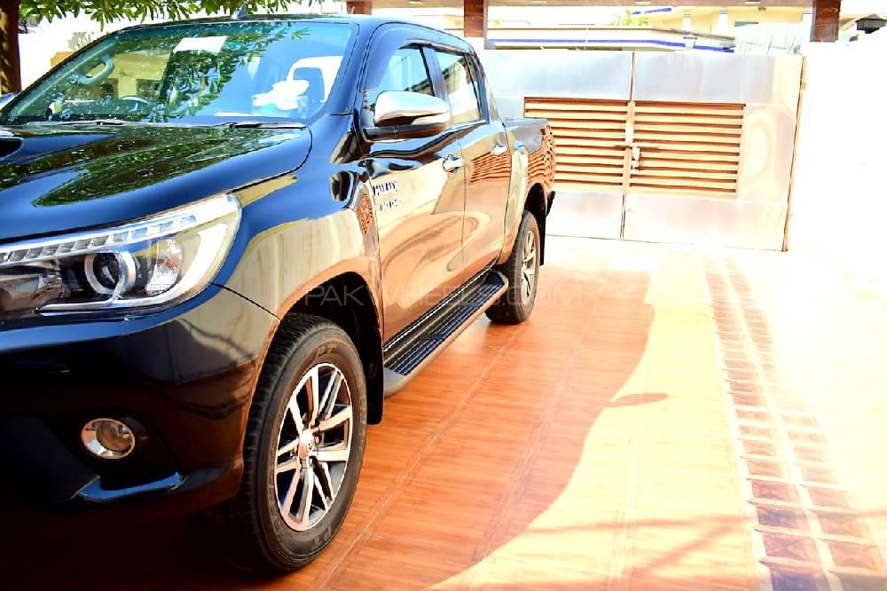 Toyota Hilux 2017 for Sale in Multan Toyota Hilux 2017 for Sale in Multan Image-9
