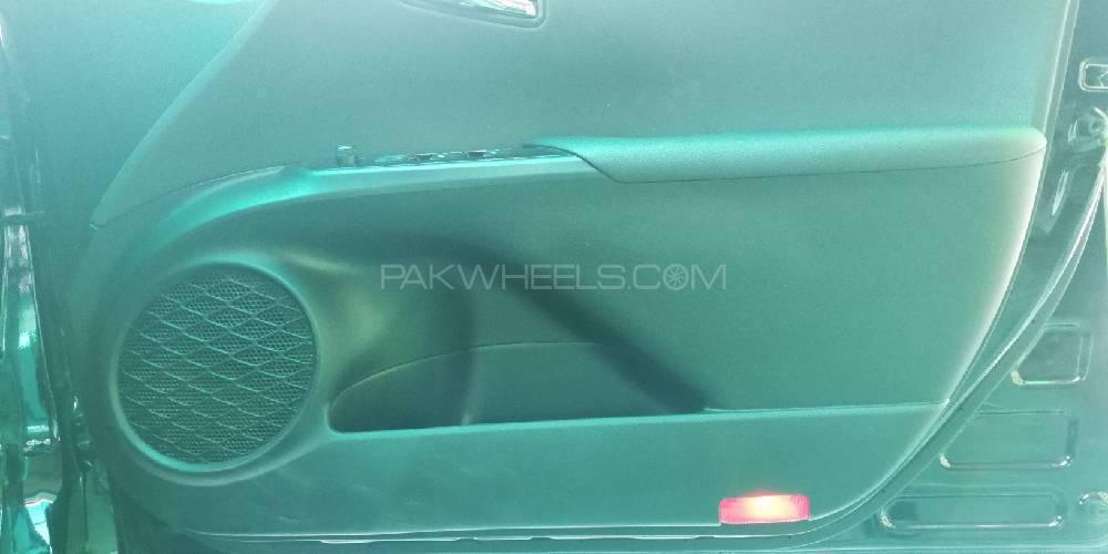 Toyota Prius 2015 for Sale in Lahore Toyota Prius 2015 for Sale in Lahore Image-5