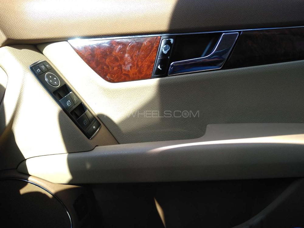 مرسڈیز بینز سی کلاس 2008 for Sale in کراچی مرسڈیز بینز سی کلاس 2008 for Sale in کراچی Image-11
