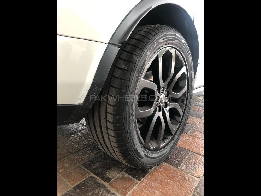 Range Rover Evoque 2011 for Sale in Lahore Range Rover Evoque 2011 for Sale in Lahore Image-5