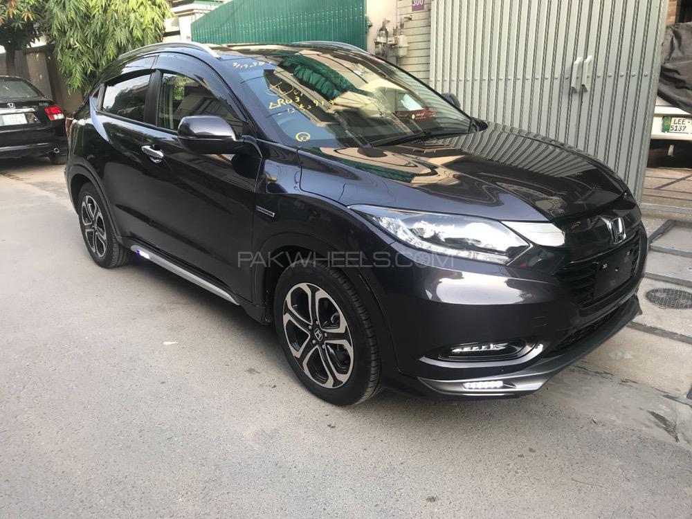 Honda Vezel 2017 for Sale in Lahore Honda Vezel 2017 for Sale in Lahore Image-4