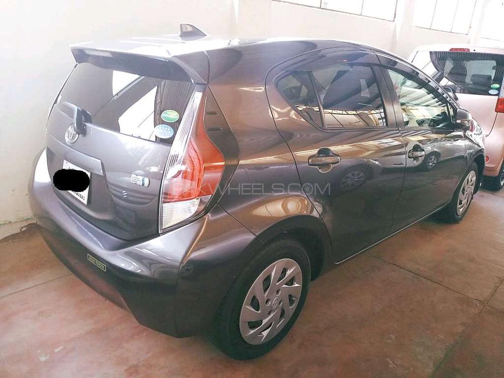 Toyota Aqua 2016 for Sale in Rawalpindi Toyota Aqua 2016 for Sale in Rawalpindi Image-3