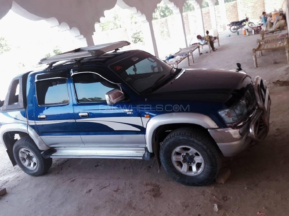 Toyota Hilux 2002 for Sale in Bannu Image-1