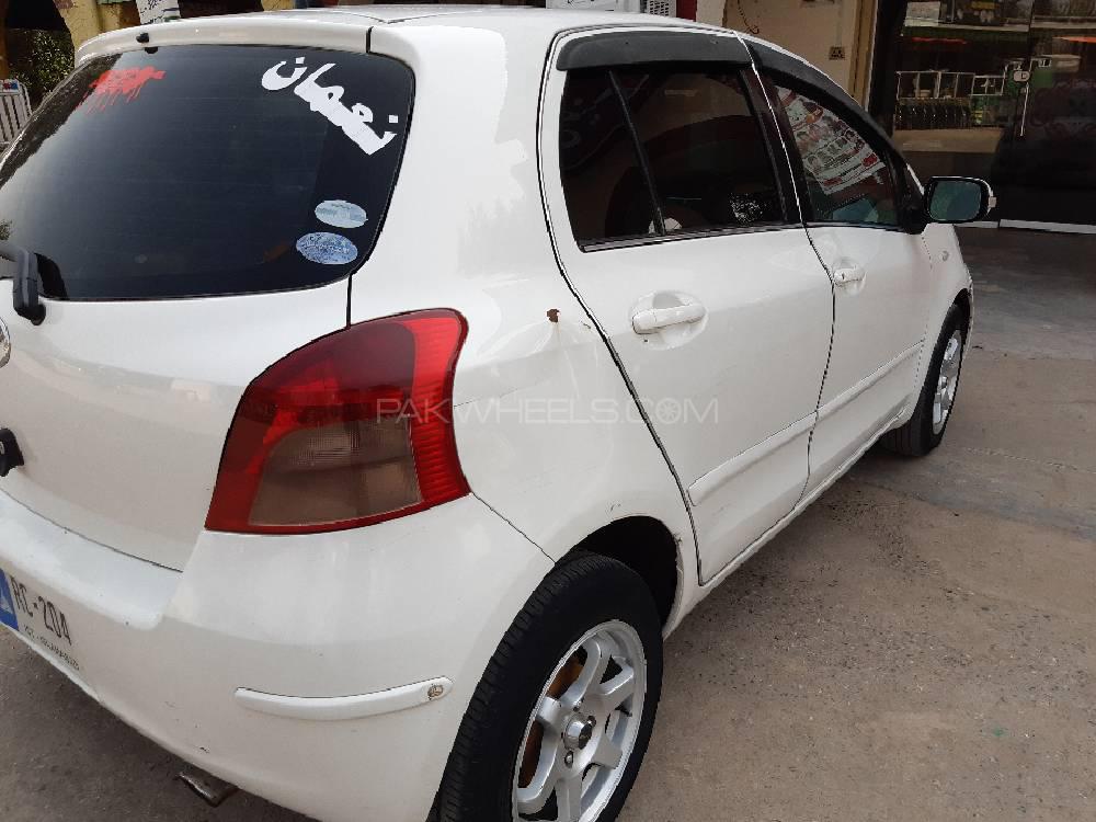 Toyota Vitz 2006 for Sale in Wah cantt Image-1