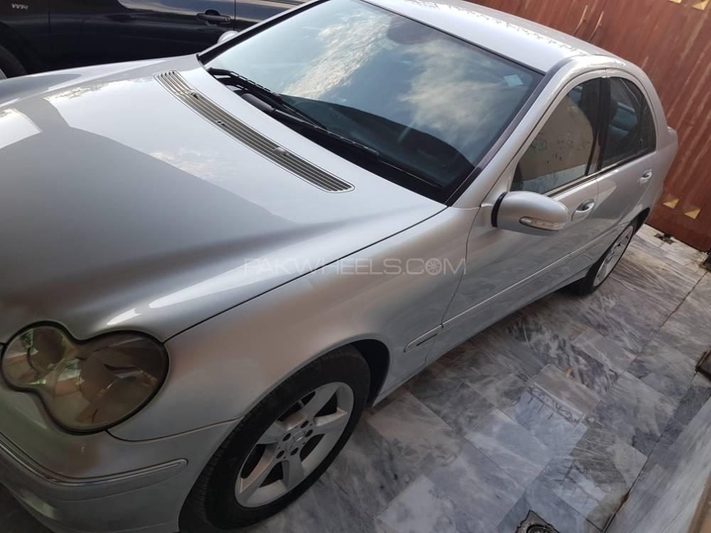 مرسڈیز بینز سی کلاس 2006 for Sale in پشاور مرسڈیز بینز سی کلاس 2006 for Sale in پشاور Image-2