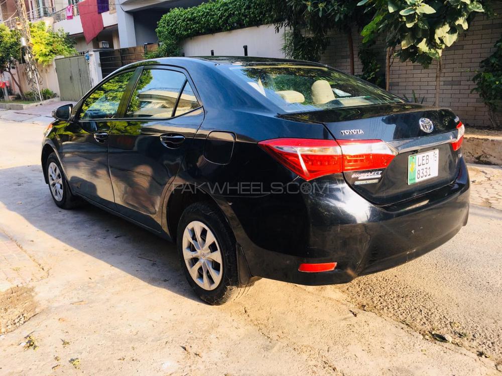 Toyota Corolla 2015 for Sale in Lahore Toyota Corolla 2015 for Sale in Lahore Image-7