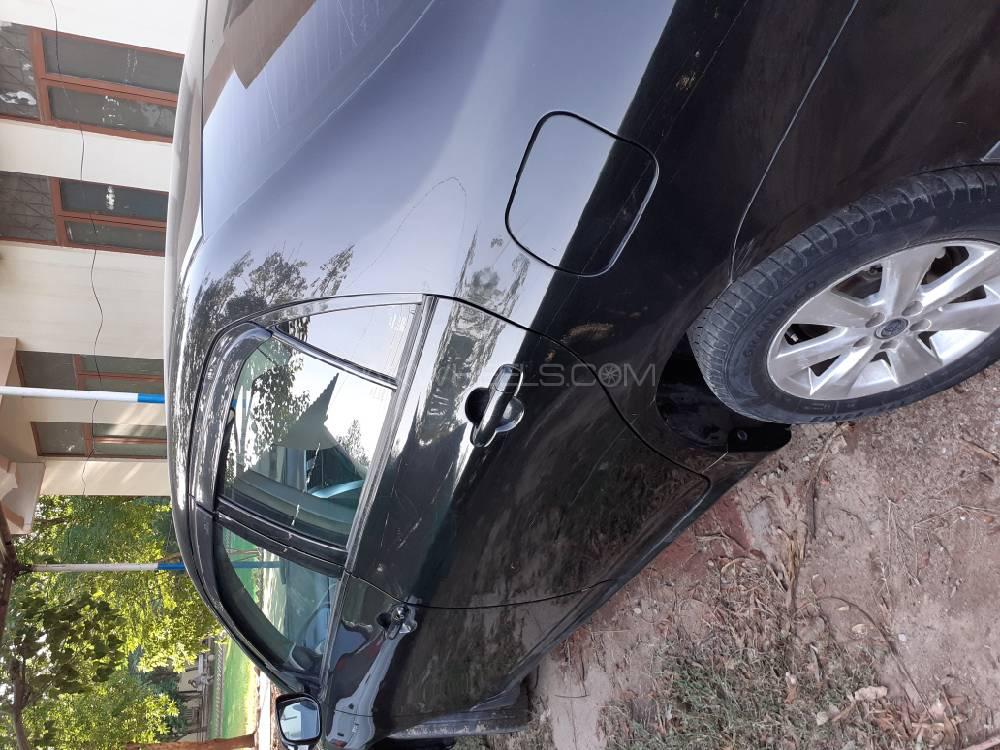 Toyota Corolla 2014 for Sale in Multan Toyota Corolla 2014 for Sale in Multan Image-2