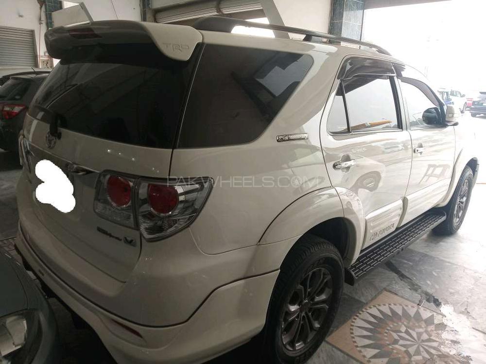 Toyota Fortuner 2015 for Sale in Gujranwala Toyota Fortuner 2015 for Sale in Gujranwala Image-3