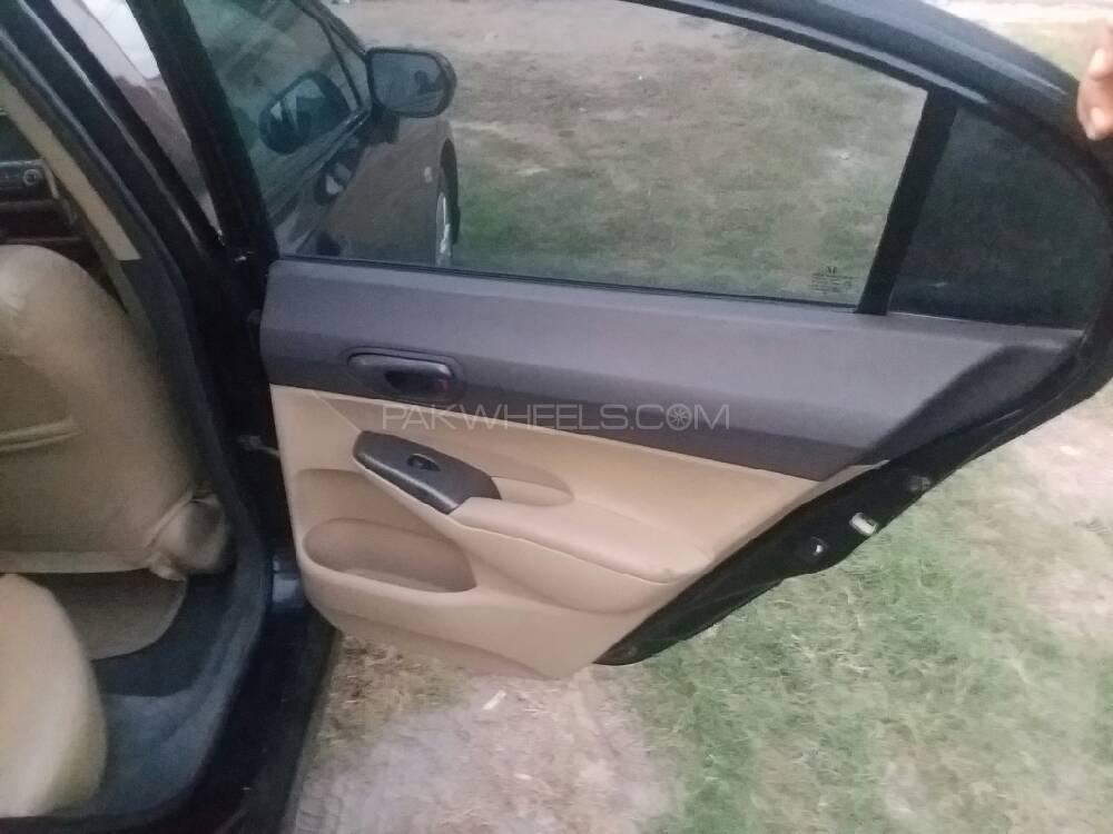 Honda Civic 2011 for Sale in Lahore Honda Civic 2011 for Sale in Lahore Image-10