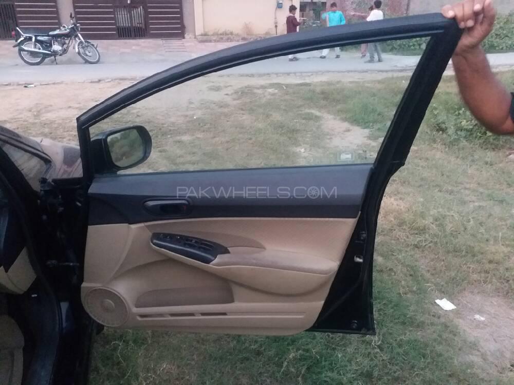 Honda Civic 2011 for Sale in Lahore Honda Civic 2011 for Sale in Lahore Image-11