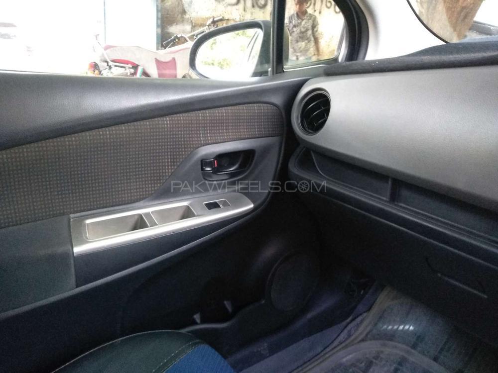 Toyota Vitz 2014 for Sale in Karachi Toyota Vitz 2014 for Sale in Karachi Image-8