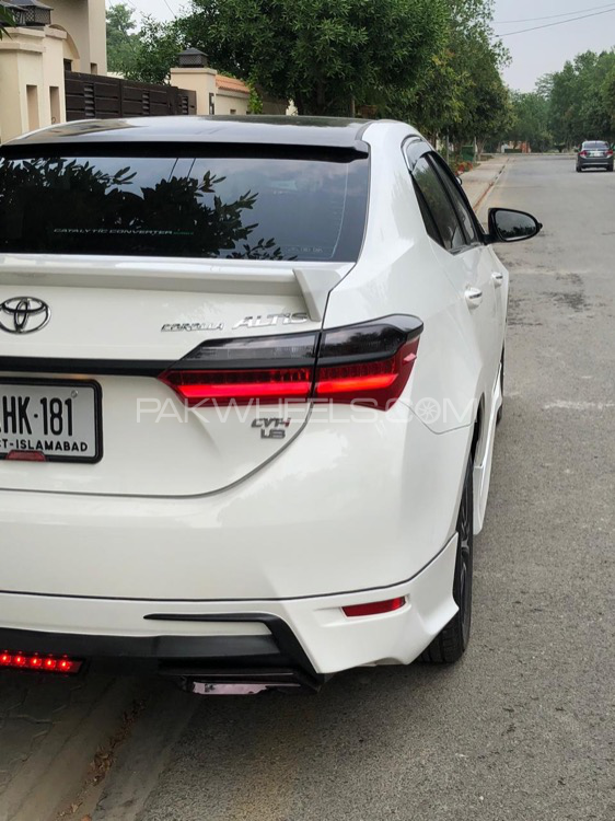 Toyota Corolla - 2018  Toyota Corolla - 2018  Image-2