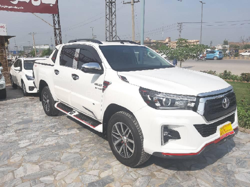 Toyota Hilux 2019 for Sale in Peshawar Toyota Hilux 2019 for Sale in Peshawar Image-3