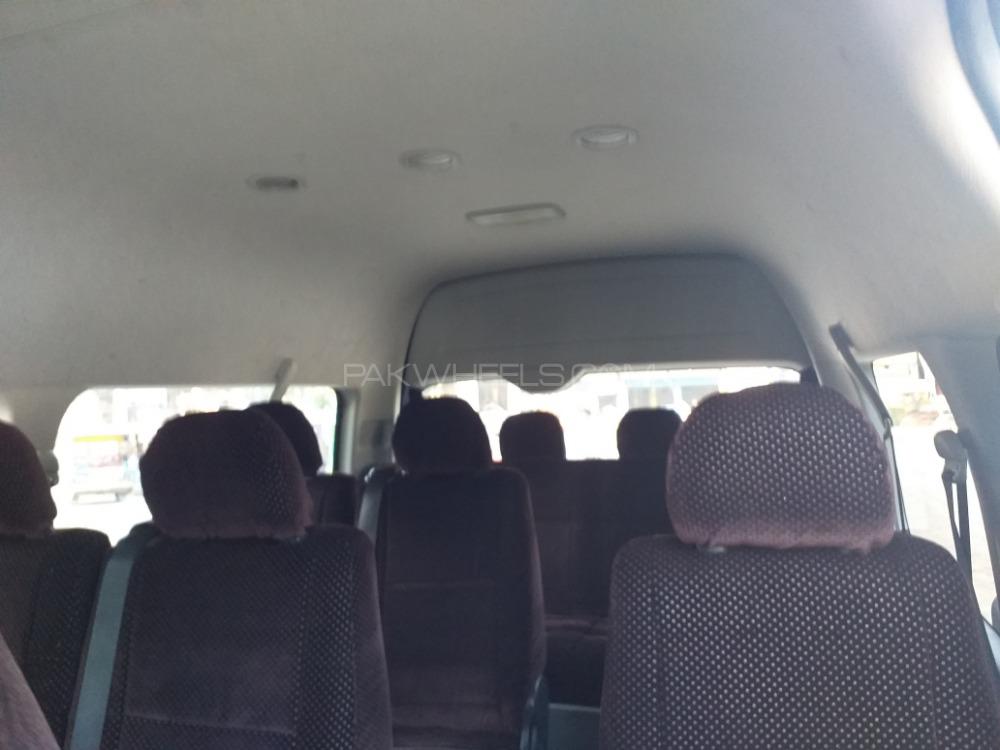 Toyota Hiace 2014 for Sale in Burewala Toyota Hiace 2014 for Sale in Burewala Image-4