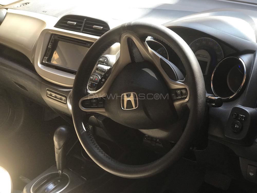 Honda Fit 2013 for Sale in Hyderabad Honda Fit 2013 for Sale in Hyderabad Image-9