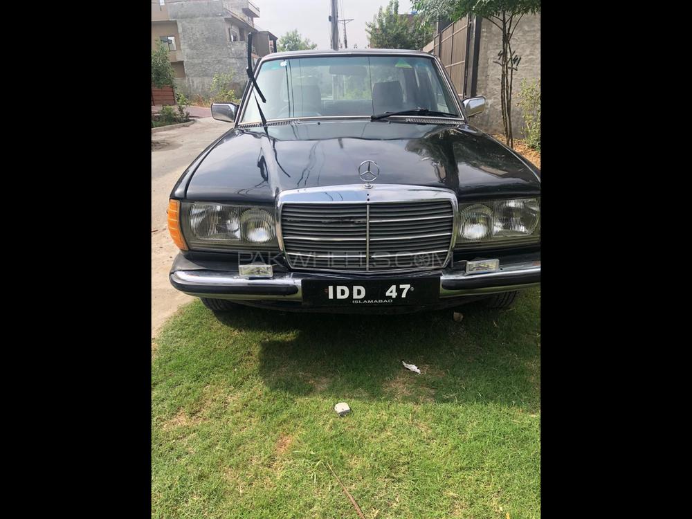 Mercedes Benz C Class 1980 for Sale in Lahore Image-1
