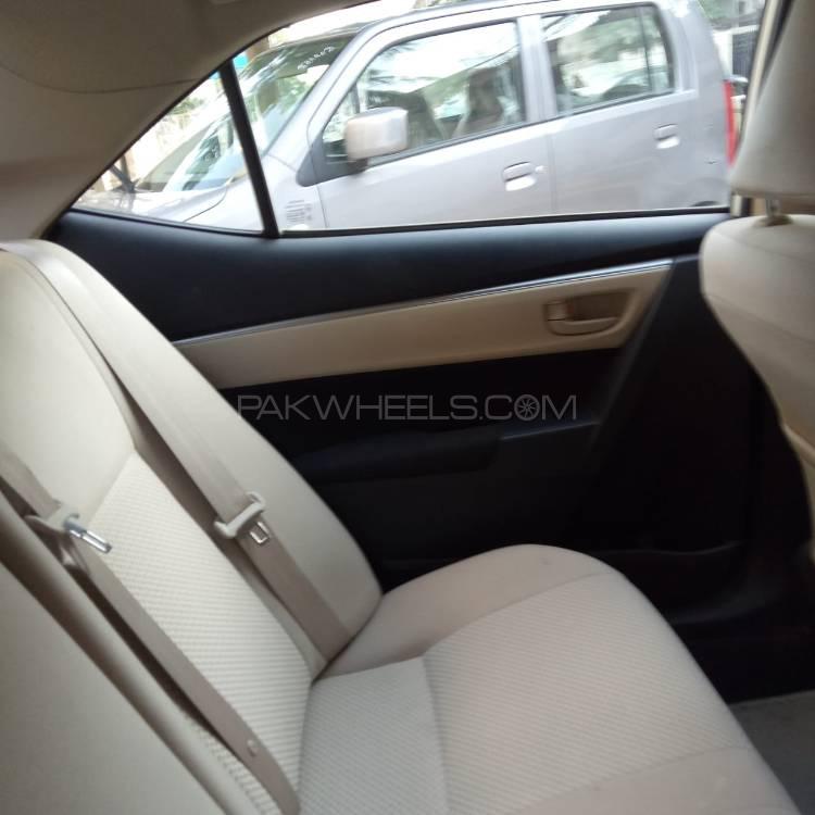 Toyota Corolla 2017 for Sale in Karachi Toyota Corolla 2017 for Sale in Karachi Image-8