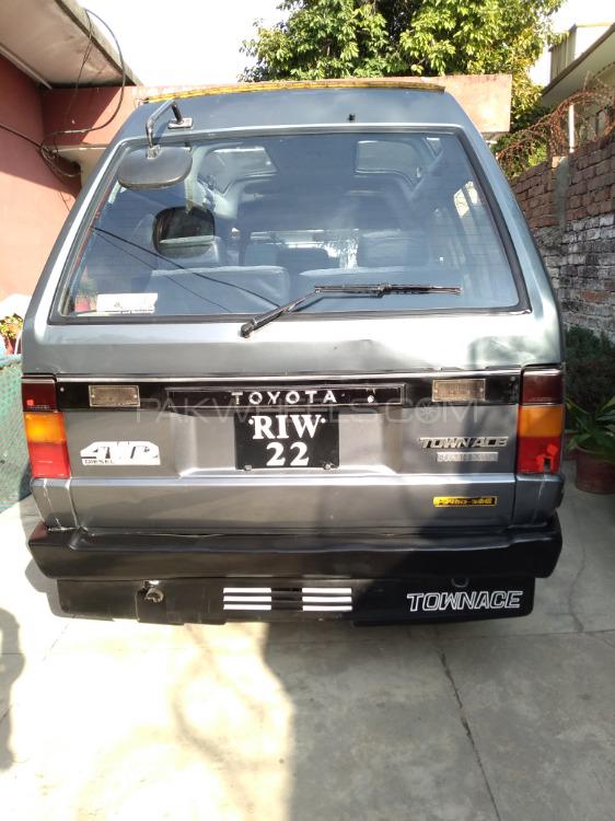 Toyota Town Ace 1986 for Sale in Rawalpindi Toyota Town Ace 1986 for Sale in Rawalpindi Image-8