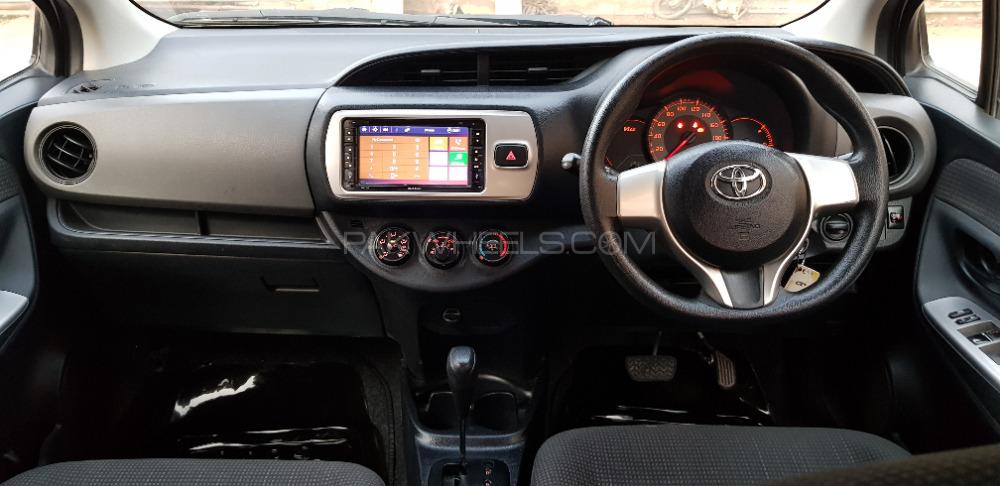 Toyota Vitz 2014 for Sale in Karachi Toyota Vitz 2014 for Sale in Karachi Image-4