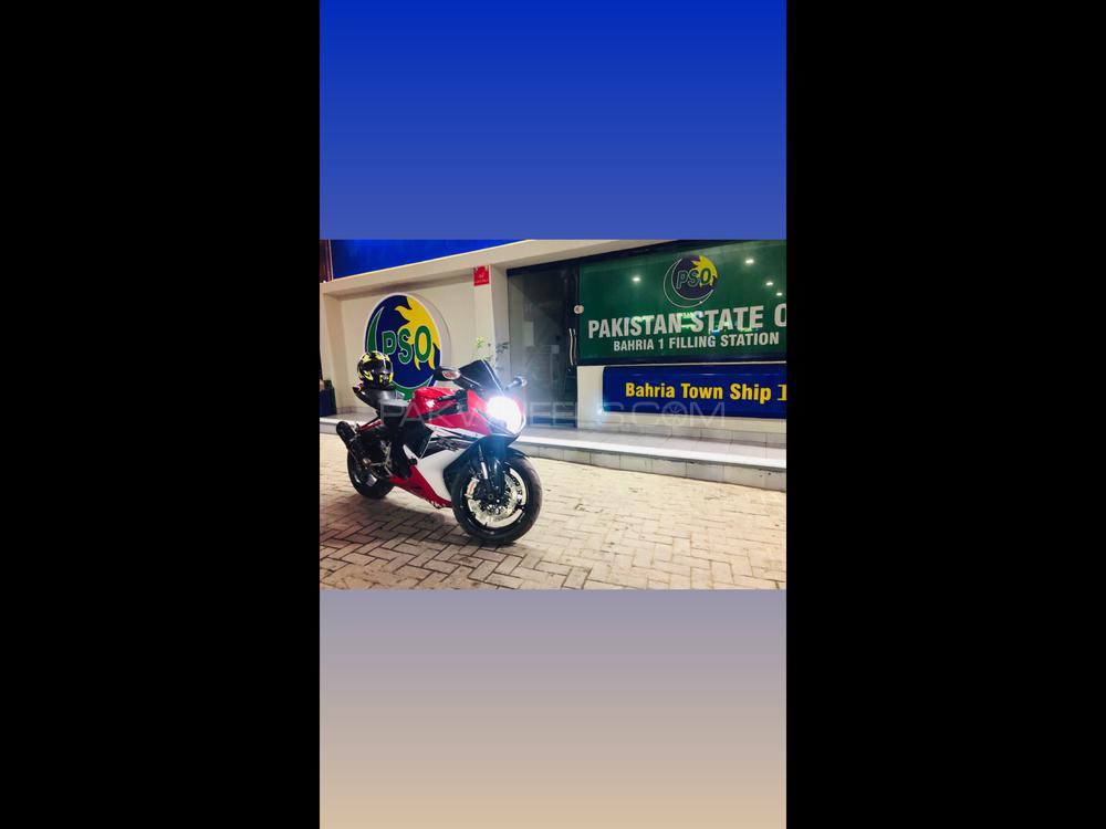 سوزوکی GSX-R600 2013 for Sale سوزوکی GSX-R600 2013 for Sale Image-2
