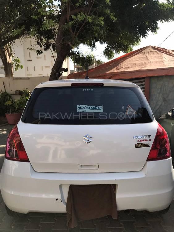 Suzuki Swift 2015 for Sale in Karachi Suzuki Swift 2015 for Sale in Karachi Image-7