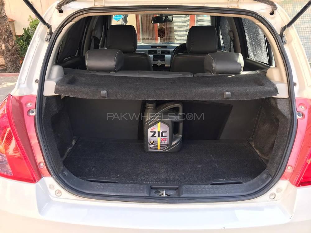 Suzuki Swift 2015 for Sale in Karachi Suzuki Swift 2015 for Sale in Karachi Image-4