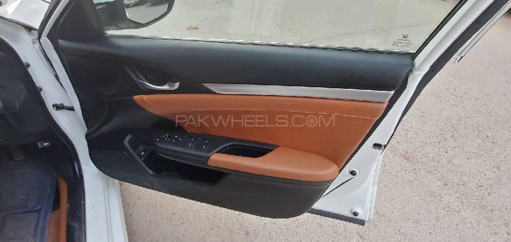 Honda Civic 2018 for Sale in Karachi Honda Civic 2018 for Sale in Karachi Image-5