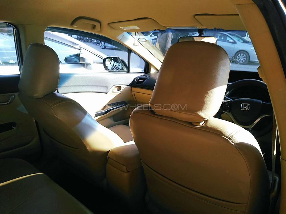 Honda Civic 2014 for Sale in Rawalpindi Honda Civic 2014 for Sale in Rawalpindi Image-11