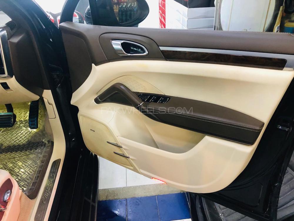 Porsche Cayenne 2013 for Sale in Lahore Porsche Cayenne 2013 for Sale in Lahore Image-7