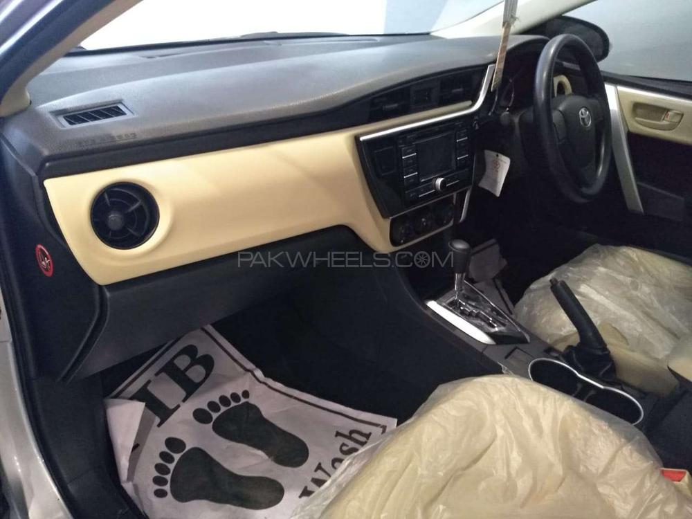 Toyota Corolla 2017 for Sale in Karachi Toyota Corolla 2017 for Sale in Karachi Image-3